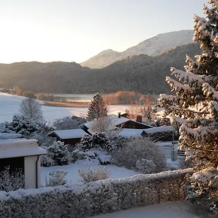 Am Weissensee Mit Seeblick Ge9